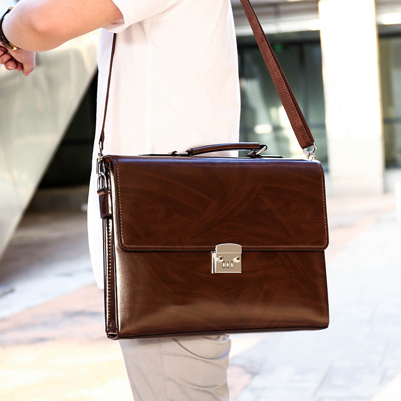 Dokumenten-Umhängetasche aus Leder – Bild 2 | LuxeStyle