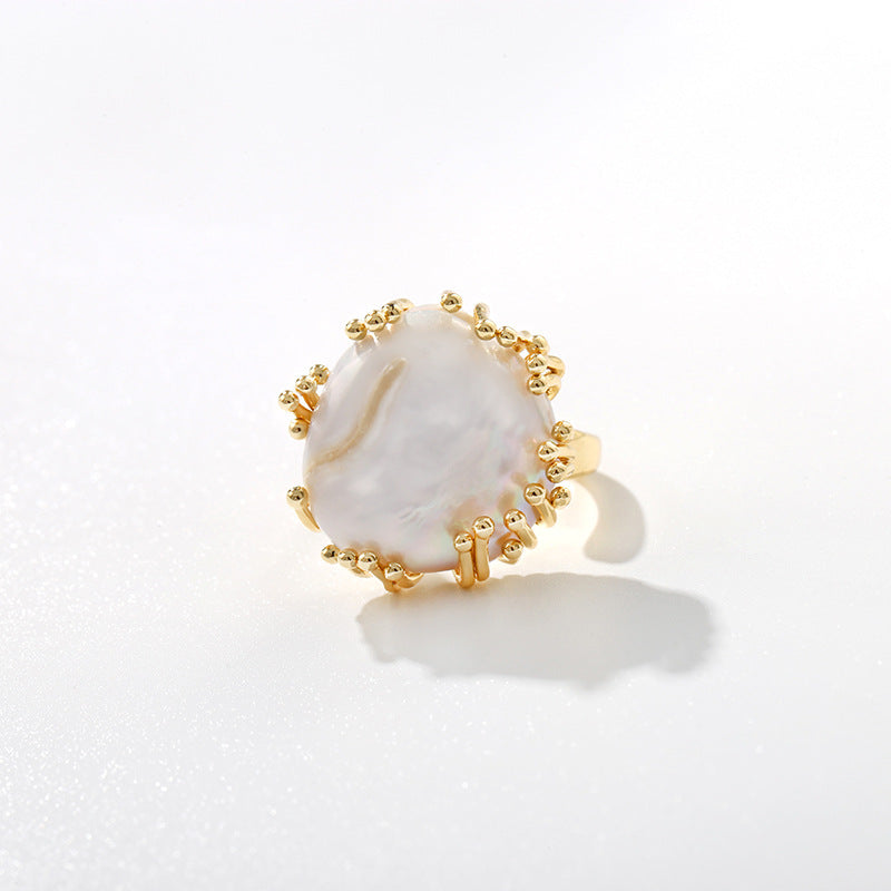 Influencer-Style Baroque Pearl Ring Kupfer