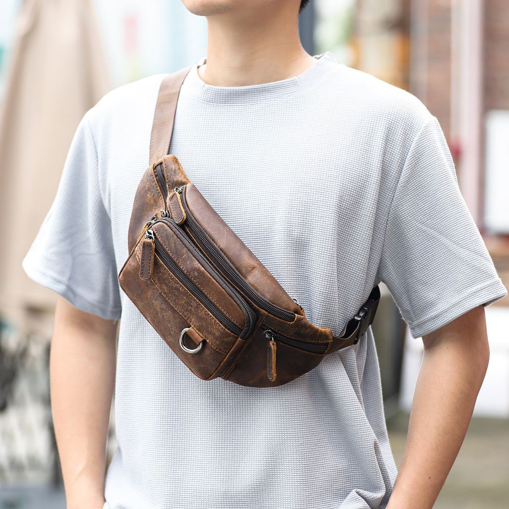 Brusttasche aus Vollnarbenleder