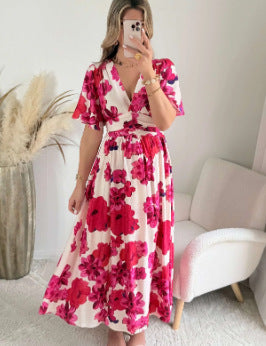 Kurzarm-Kleid mit 3D Digital-Print V-Ausschnitt