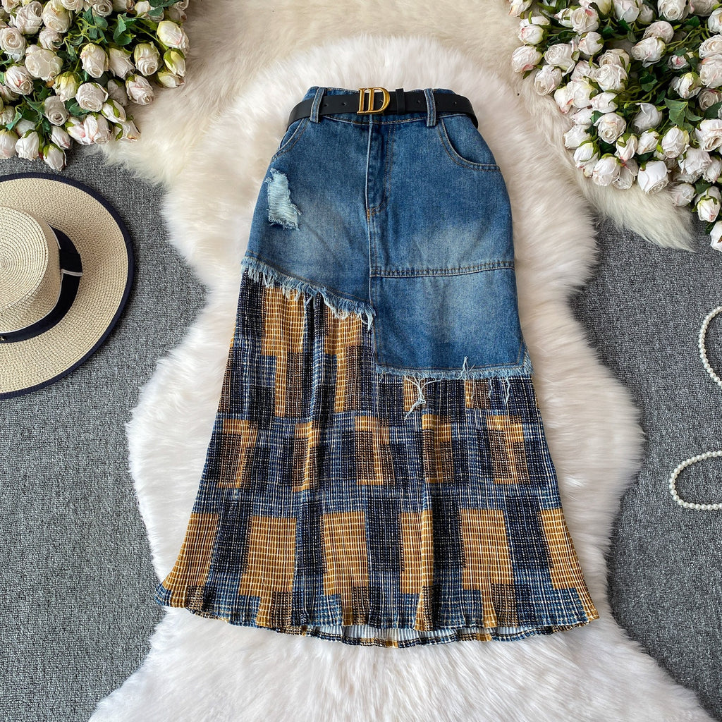 Cooler Ripped Denim-Jupe mit Fransen