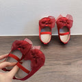 Softe Kinderschuhe mit Schleife