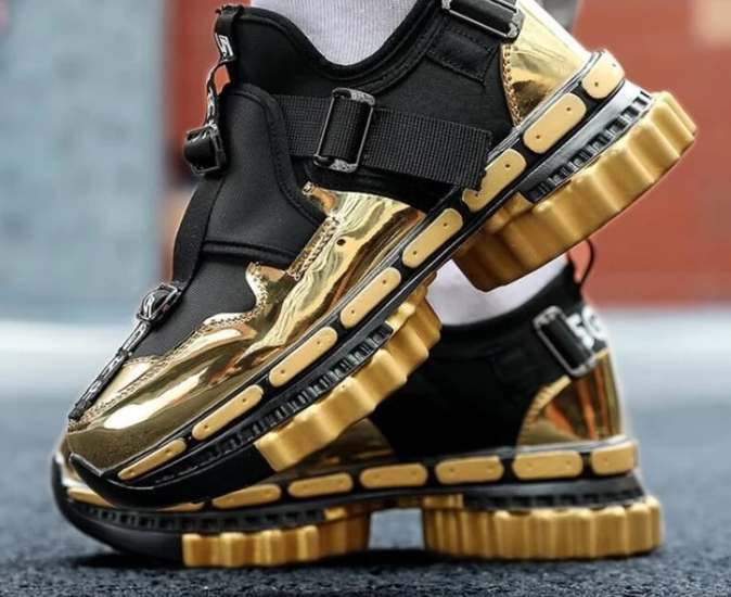 Viggo Gear Sportschuhe mit Riemenverschluss