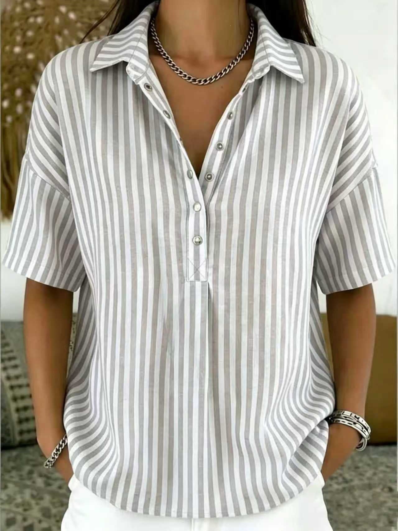 Gestreiftes Kurzarmshirt im Casual-Look