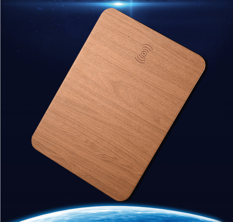 Kabelloses Ladegerät aus Holz – Bild 5 | LuxeStyle