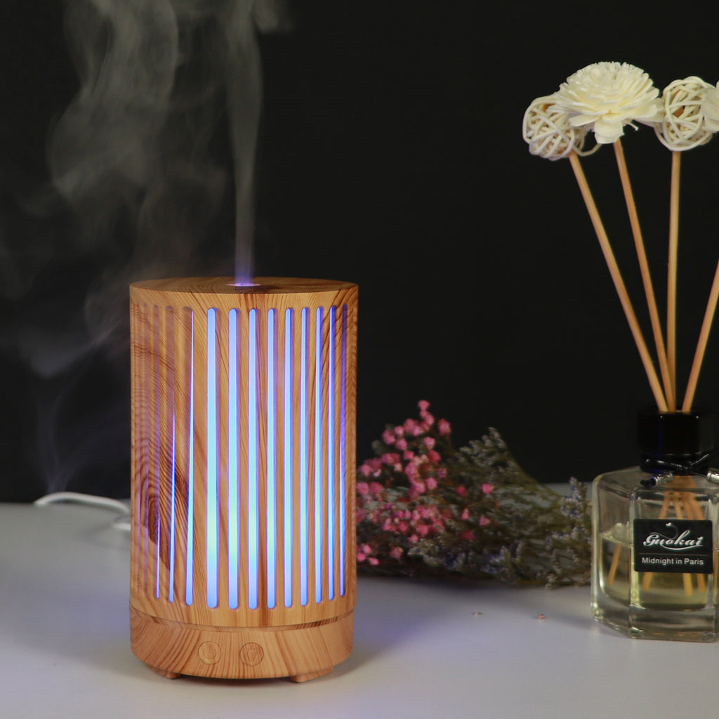 Aroma Diffuser mit Holzmaserung und LED-Licht – Bild 2 | LuxeStyle