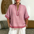 V-Neck T-Shirt mit Spitze und Knöpfen