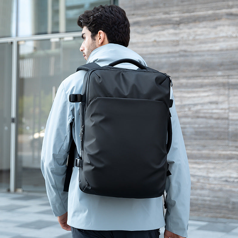 Business-Rucksack mit 20-35L Kapazität – Bild 4 | LuxeStyle