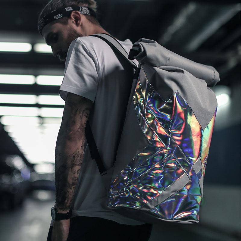 Sportlicher Rucksack für Fahrrad und Motorrad – Bild 2 | LuxeStyle