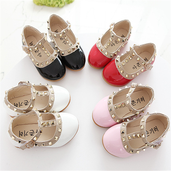Tanzprinzessin-Schuhe mit Nieten | LuxeStyle