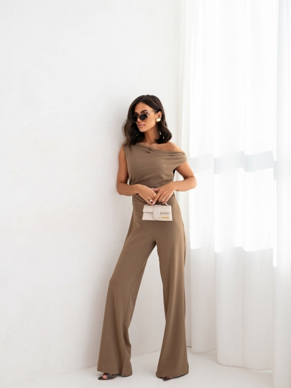 Eleganter Jumpsuit mit geradem Bein und Zierbändern