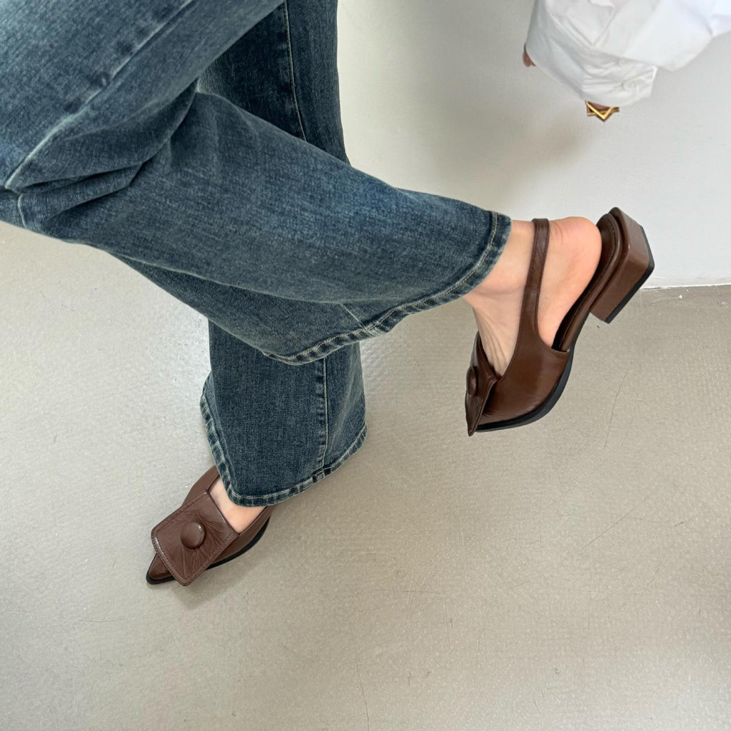 Spitze Sandaletten mit niedrigem Absatz – Bild 6 | LuxeStyle