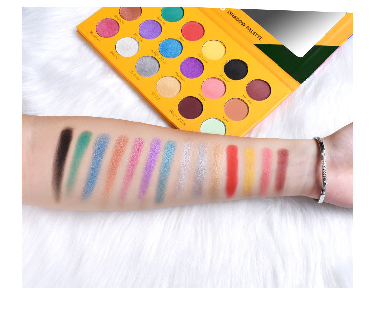 18 Farben Lidschatten-Palette: Matt & Schimmernd – Bild 3 | LuxeStyle