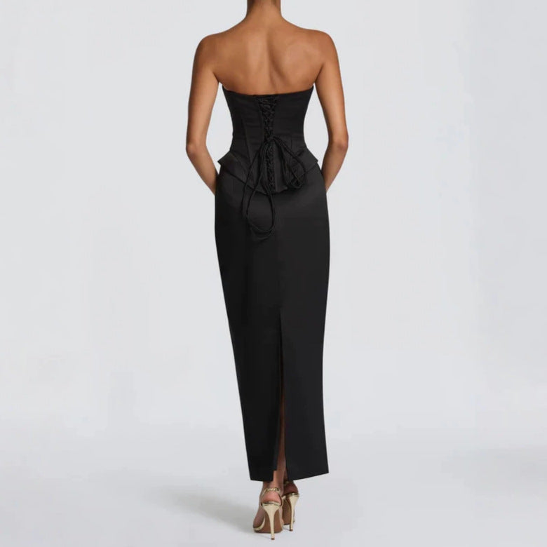 Elegantes ärmelloses Plissee-Kleid mit Rückenschlitz