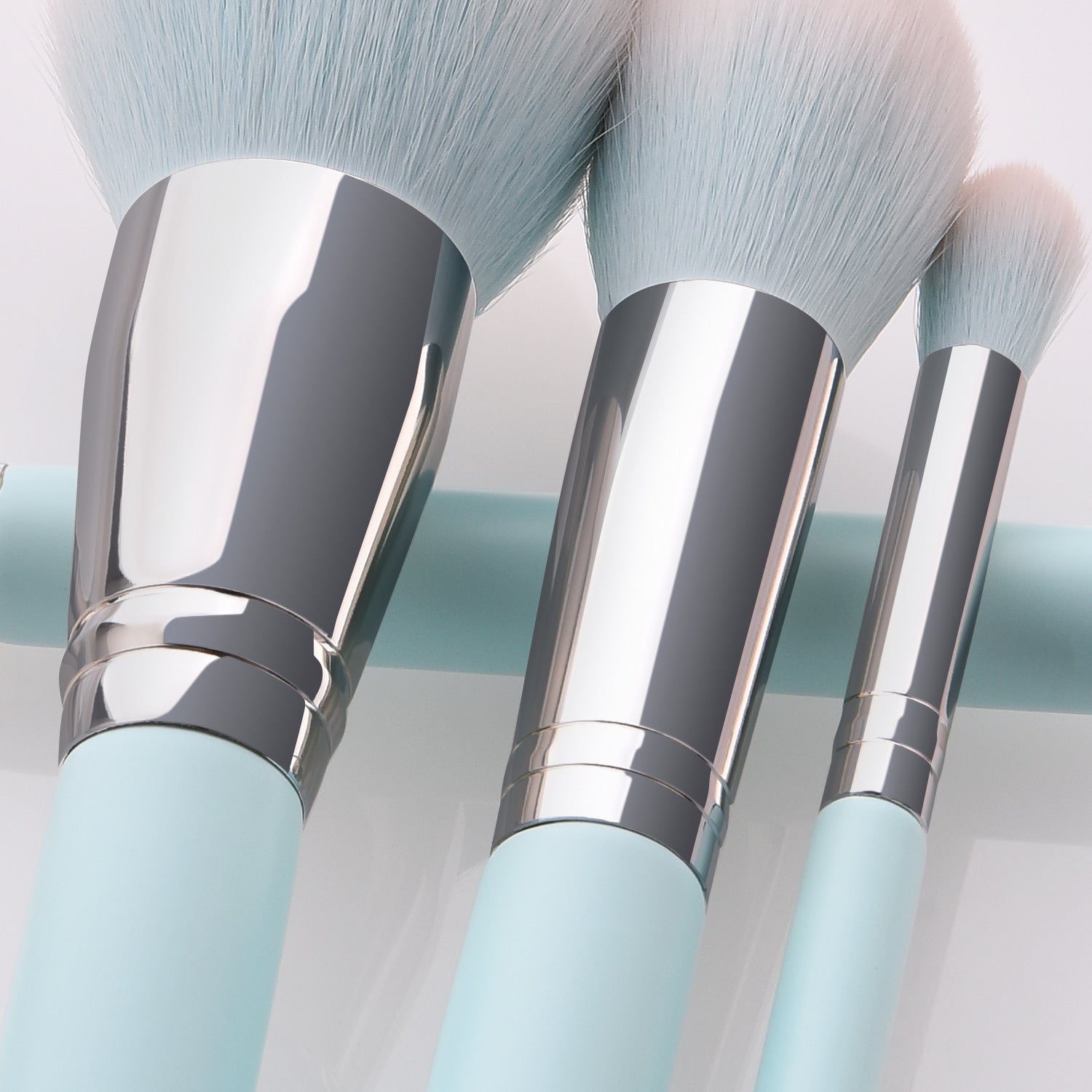 12 hellblaue Make-up Pinsel