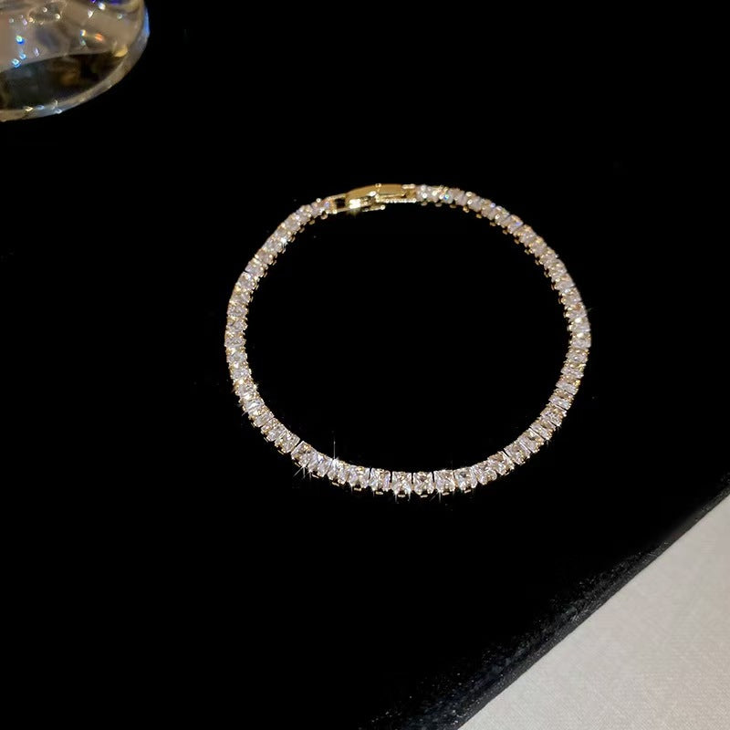 European American Zircon Herz Armband Luxus Armreif Damen