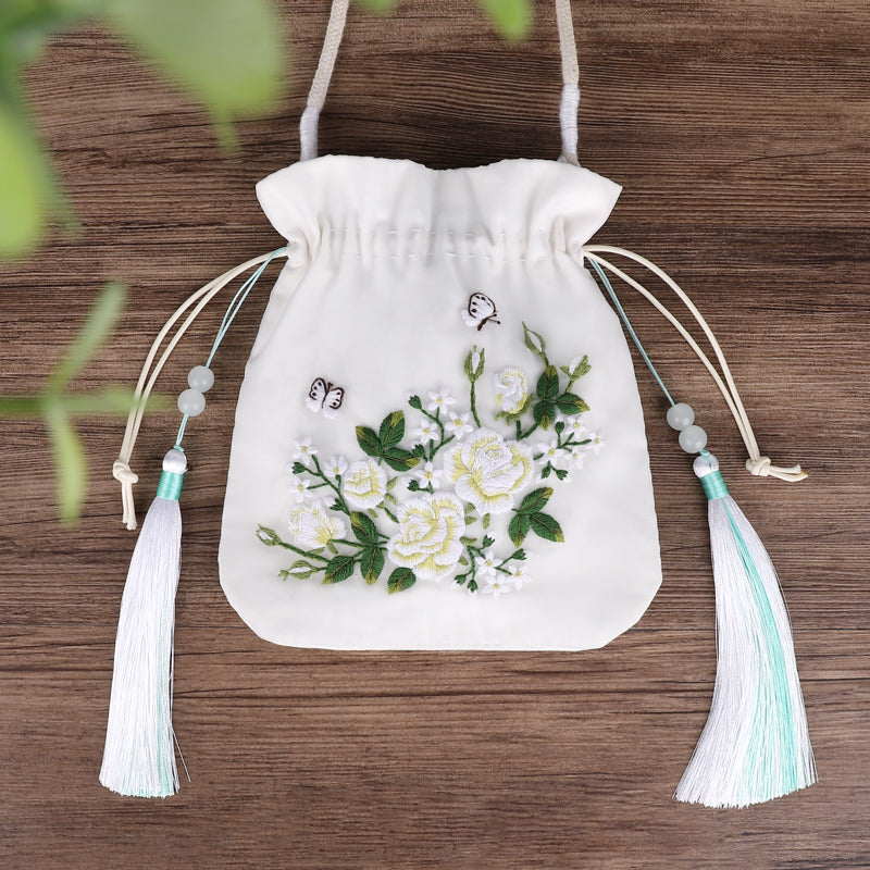 Blumenstickerei – Bild 7 | LuxeStyle