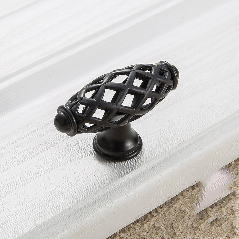 Schubladengriff im Vogelkäfig-Design