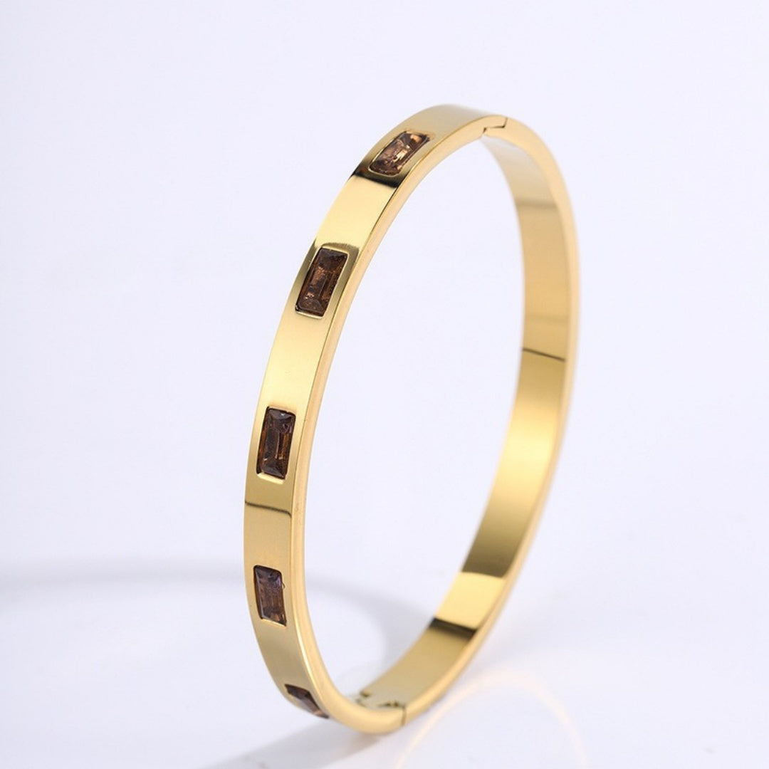 Titanstahl-Armreif mit Sternen und Mond – Bild 4 | LuxeStyle