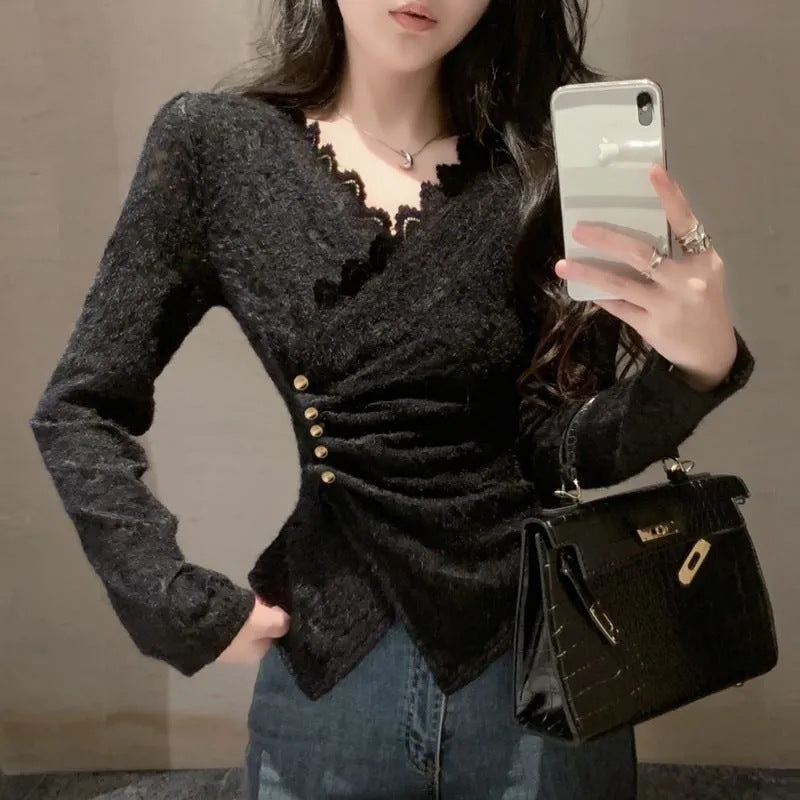 Damenbluse im Chanel-Stil
