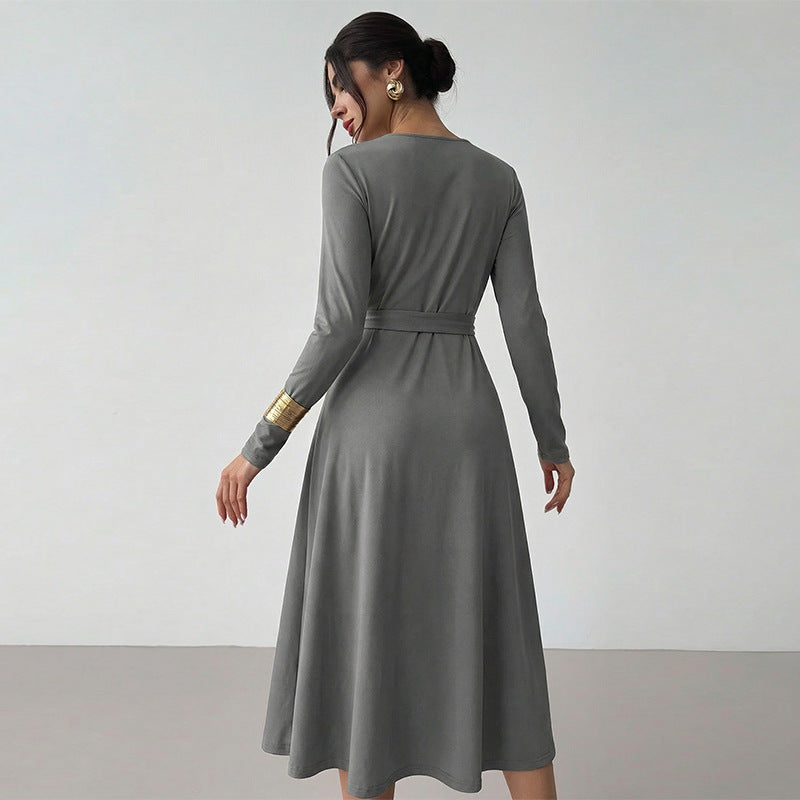 Elegantes Strickkleid mit langen Ärmeln – Bild 6 | LuxeStyle