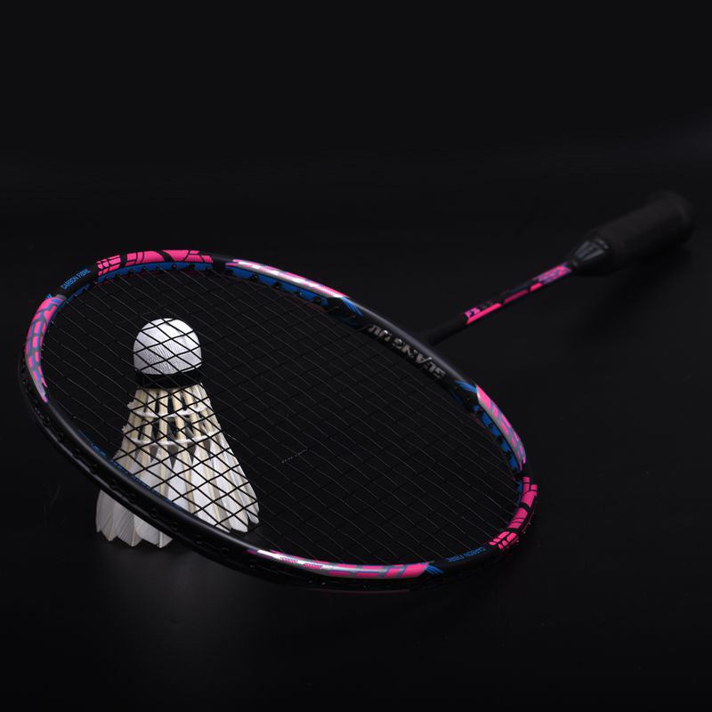 Offensives Carbon-Badmintonschläger – Bild 4 | LuxeStyle