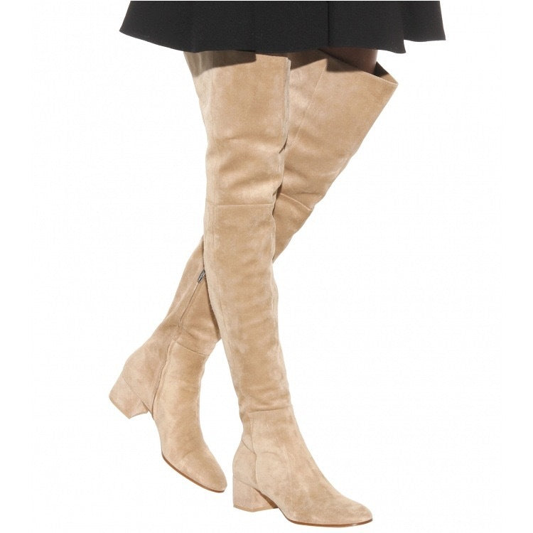Hohe Stiefel