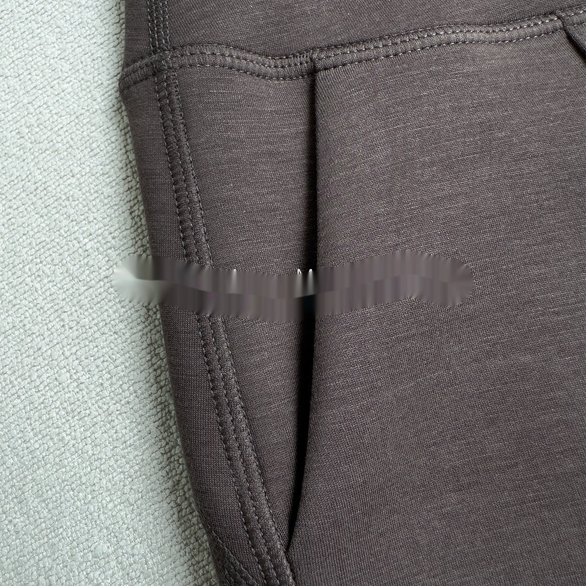 Weite Freizeithose mit elastischem Bund