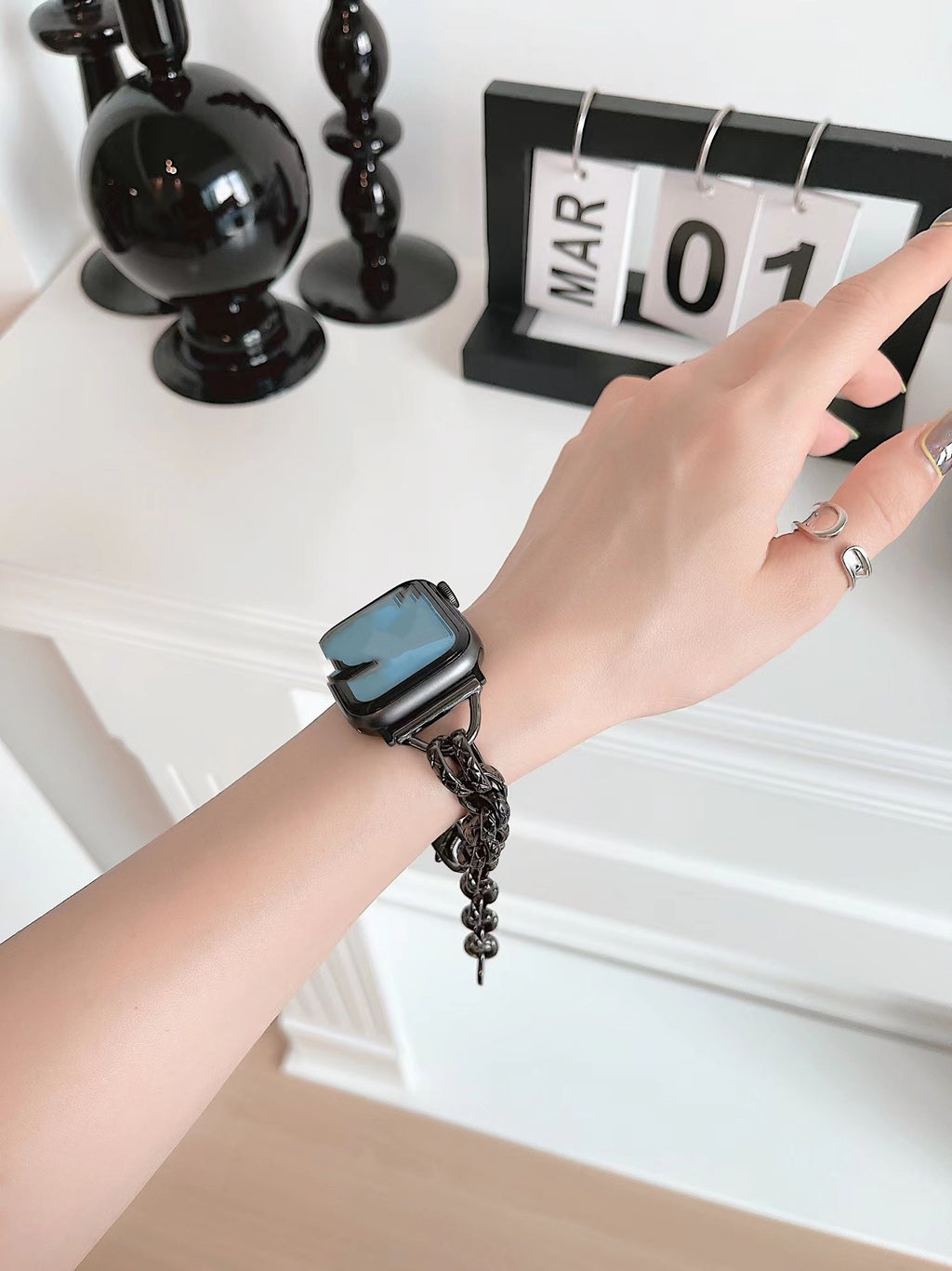 Metall-Punk-Uhrarmband für Apple Watch – Bild 5 | LuxeStyle