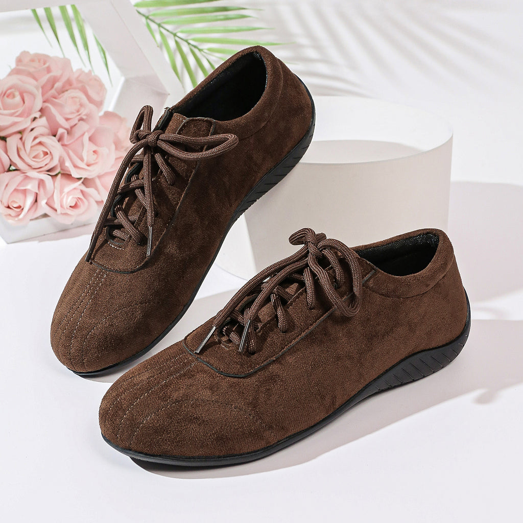 Retro-Sneaker aus Wildleder