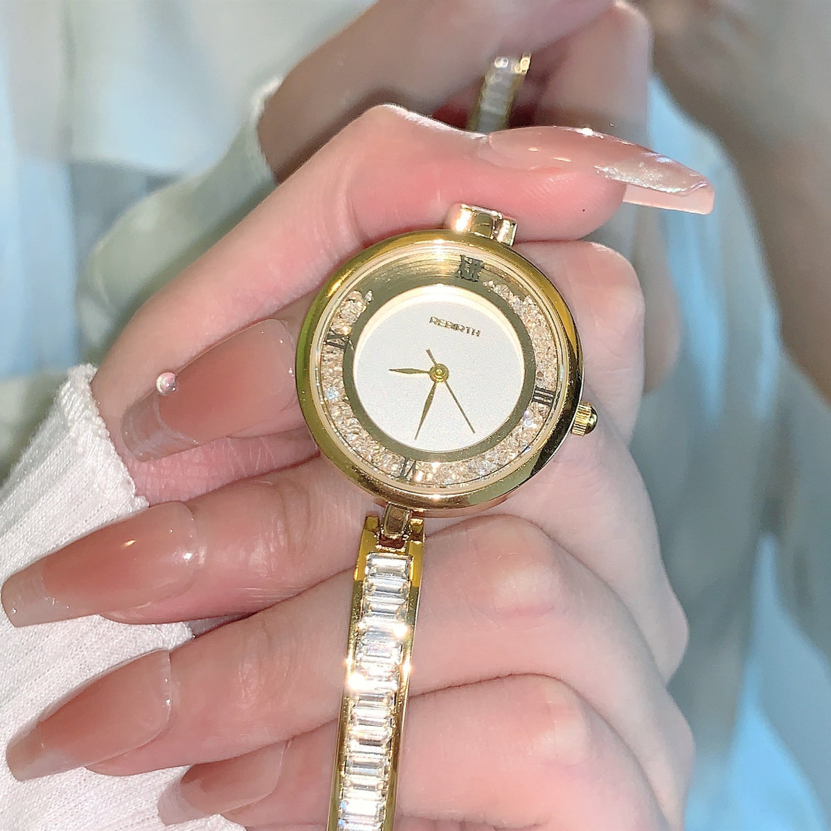Damen-Armbanduhr mit Diamant-Akzenten – Bild 9 | LuxeStyle