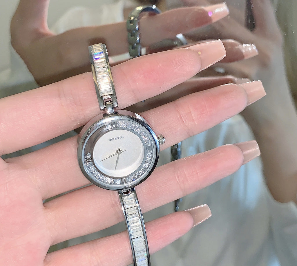 Damen-Armbanduhr mit Diamant-Akzenten – Bild 10 | LuxeStyle