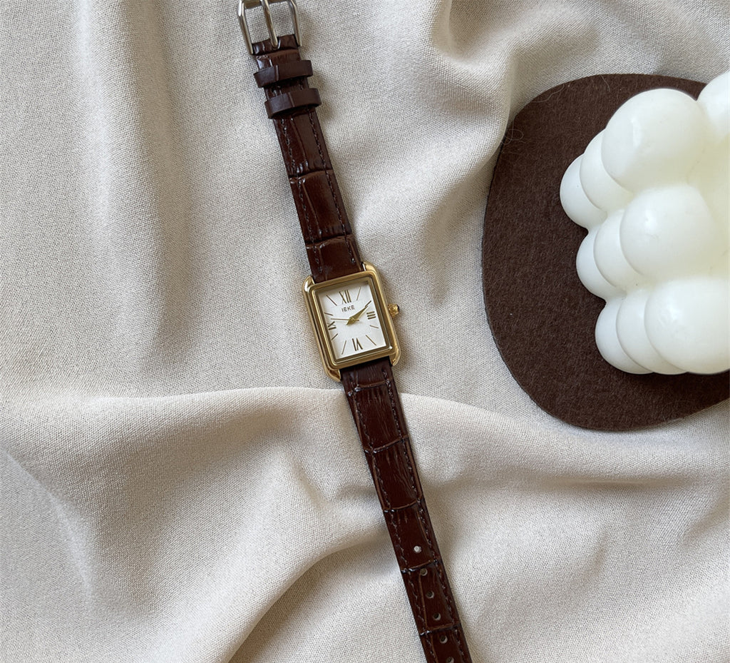 Elegante Damenuhr mit quadratischem Zifferblatt – Bild 2 | LuxeStyle