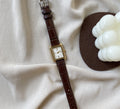Elegante Damenuhr mit quadratischem Zifferblatt – Bild 2 | LuxeStyle