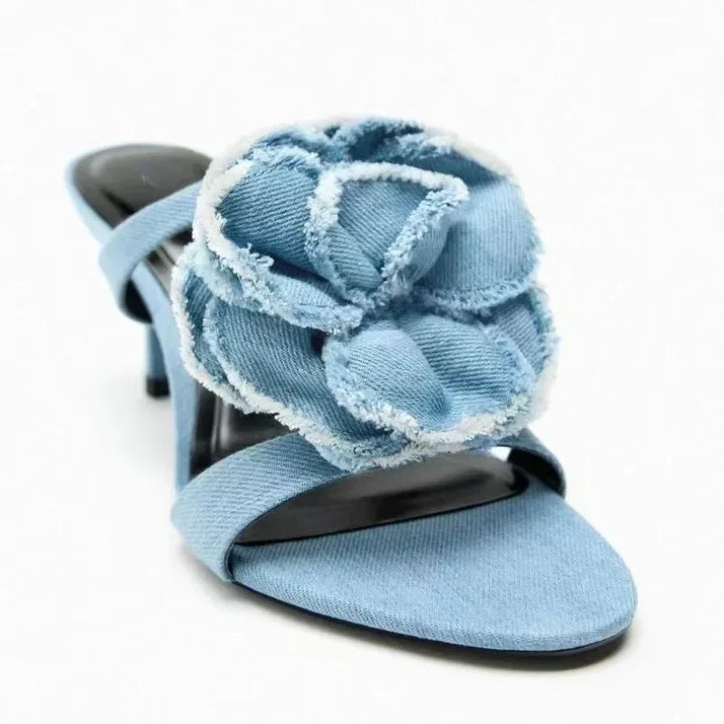 Elegante Sandalette mit Blumen-Motiv – Bild 9 | LuxeStyle