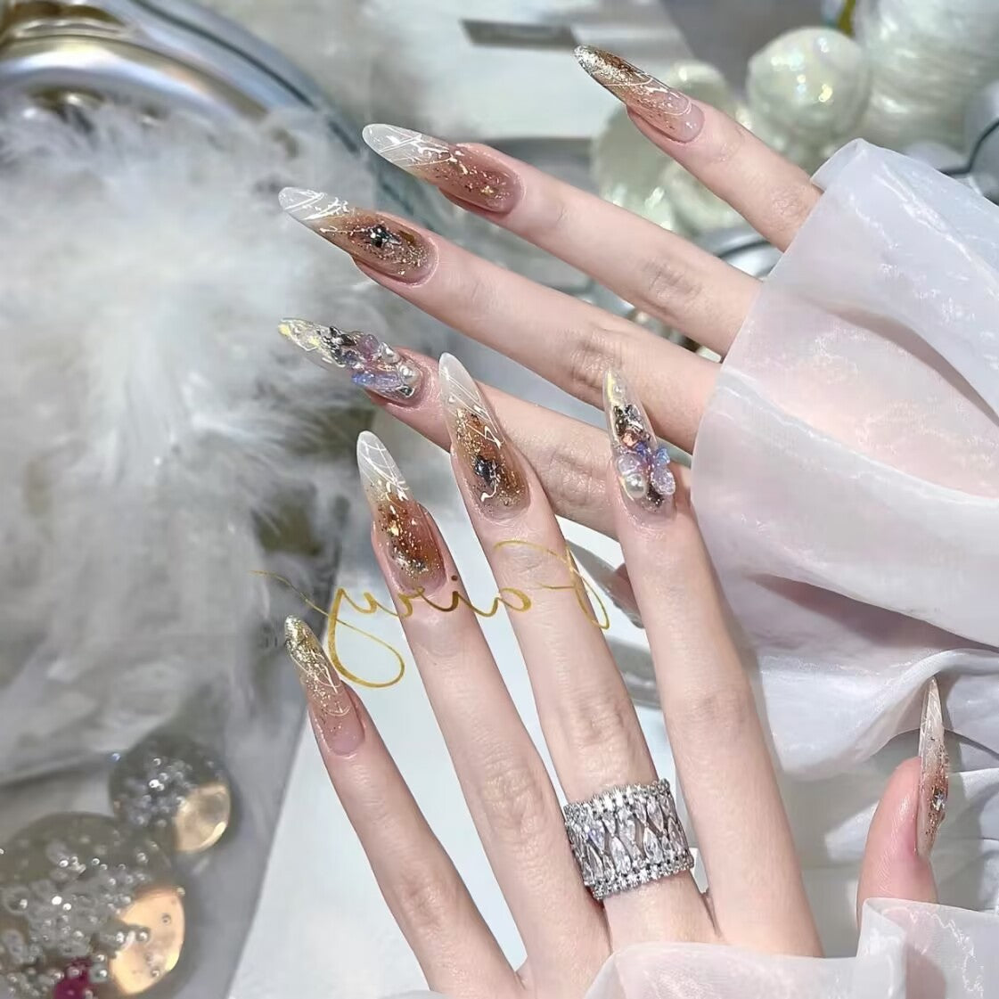 Handgemachte abnehmbare Mandel-Nagelsticker – Bild 3 | LuxeStyle
