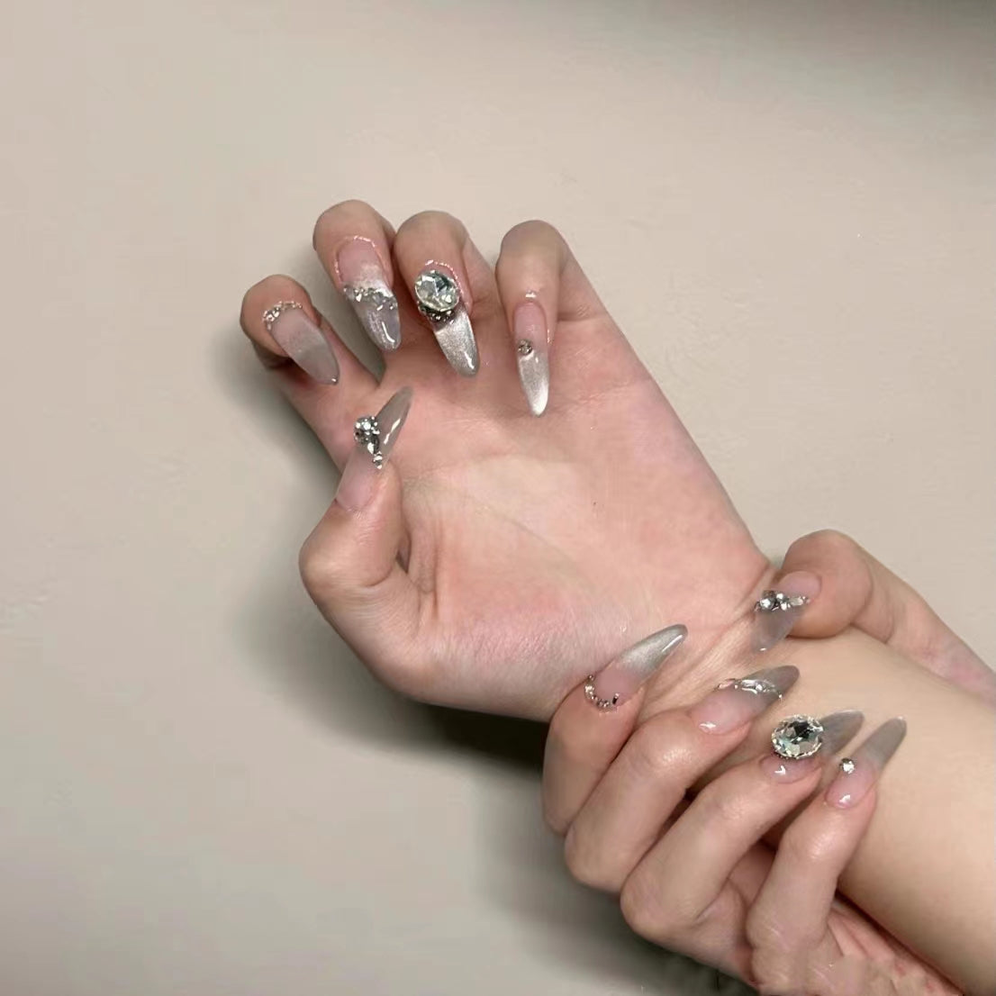 Abnehmbare Kristall-Cat-Eye-Nägel