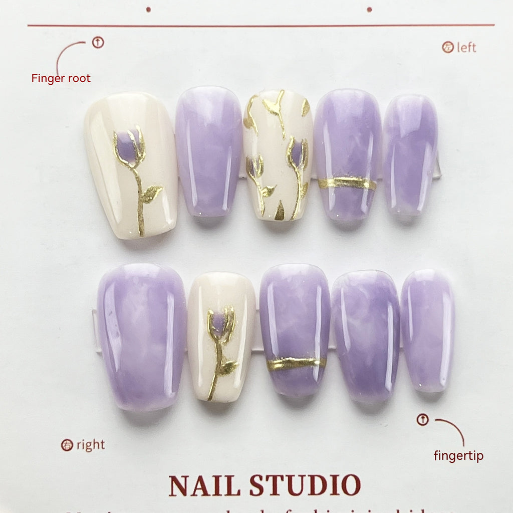 Handbemalte Nägel "Purple Tulip" mit Spiegeleffekt – Bild 13 | LuxeStyle