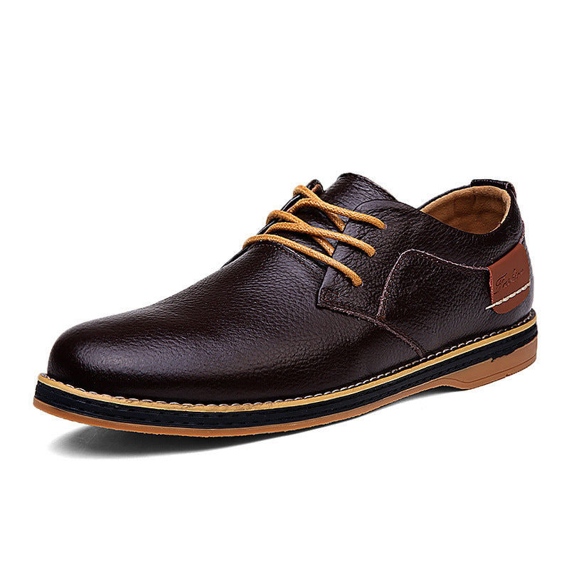 Grosse Herren Lederschuhe im britischen Stil