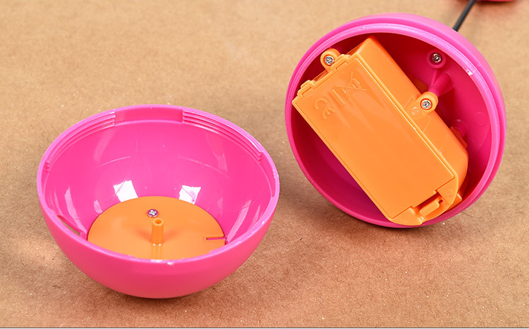 Katzenspielzeug mit Laser und Feder – Bild 4 | LuxeStyle