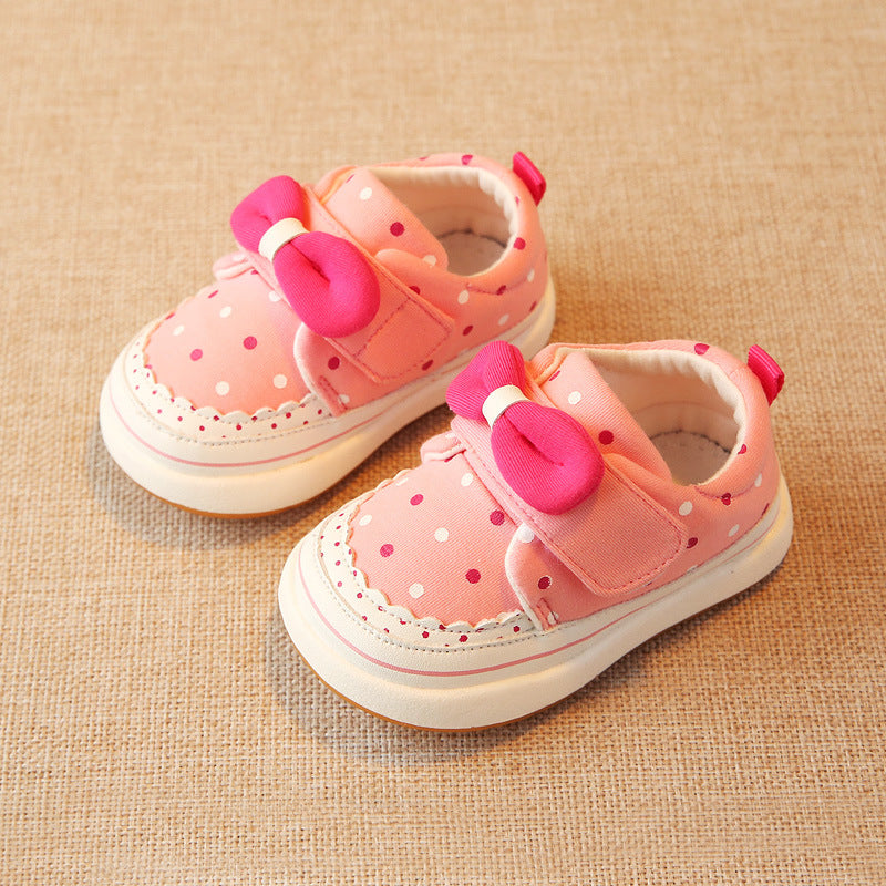 Atmungsaktive Lauflernschuhe für Mädchen – Bild 4 | LuxeStyle