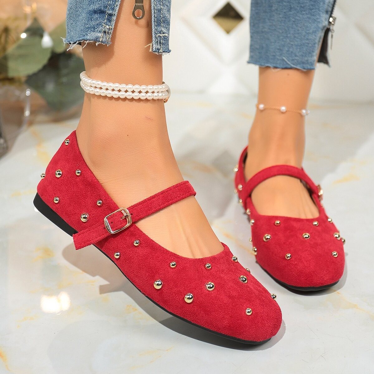 Französische Flats mit Nieten