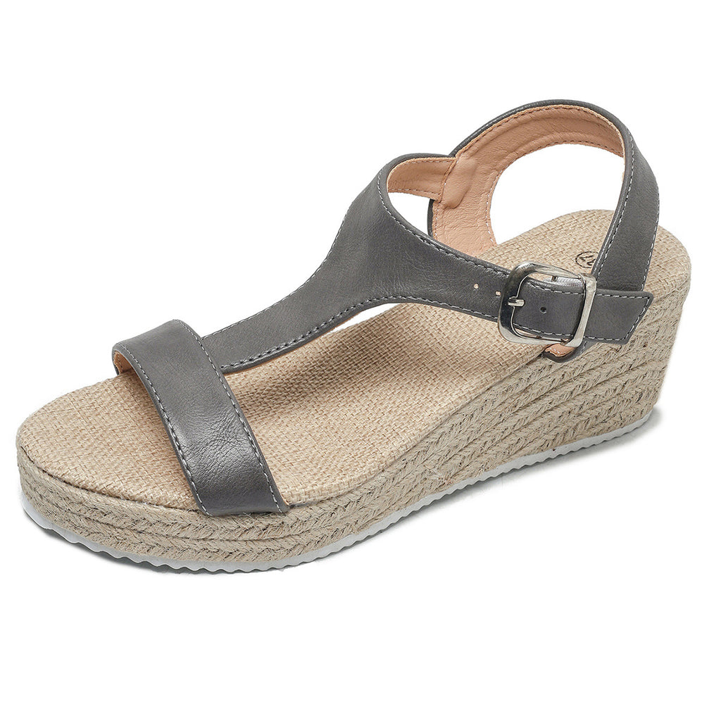 Sommer-Sandalen mit Keilabsatz