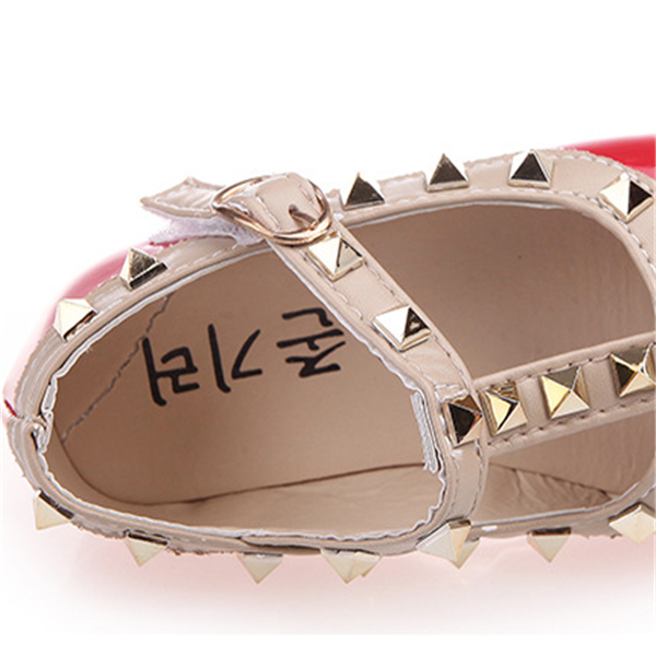 Tanzprinzessin-Schuhe mit Nieten – Bild 4 | LuxeStyle