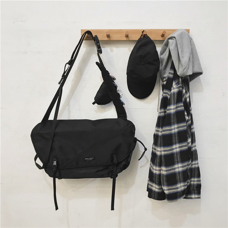 Schulter-Messenger Bag Harajuku – Bild 10 | LuxeStyle