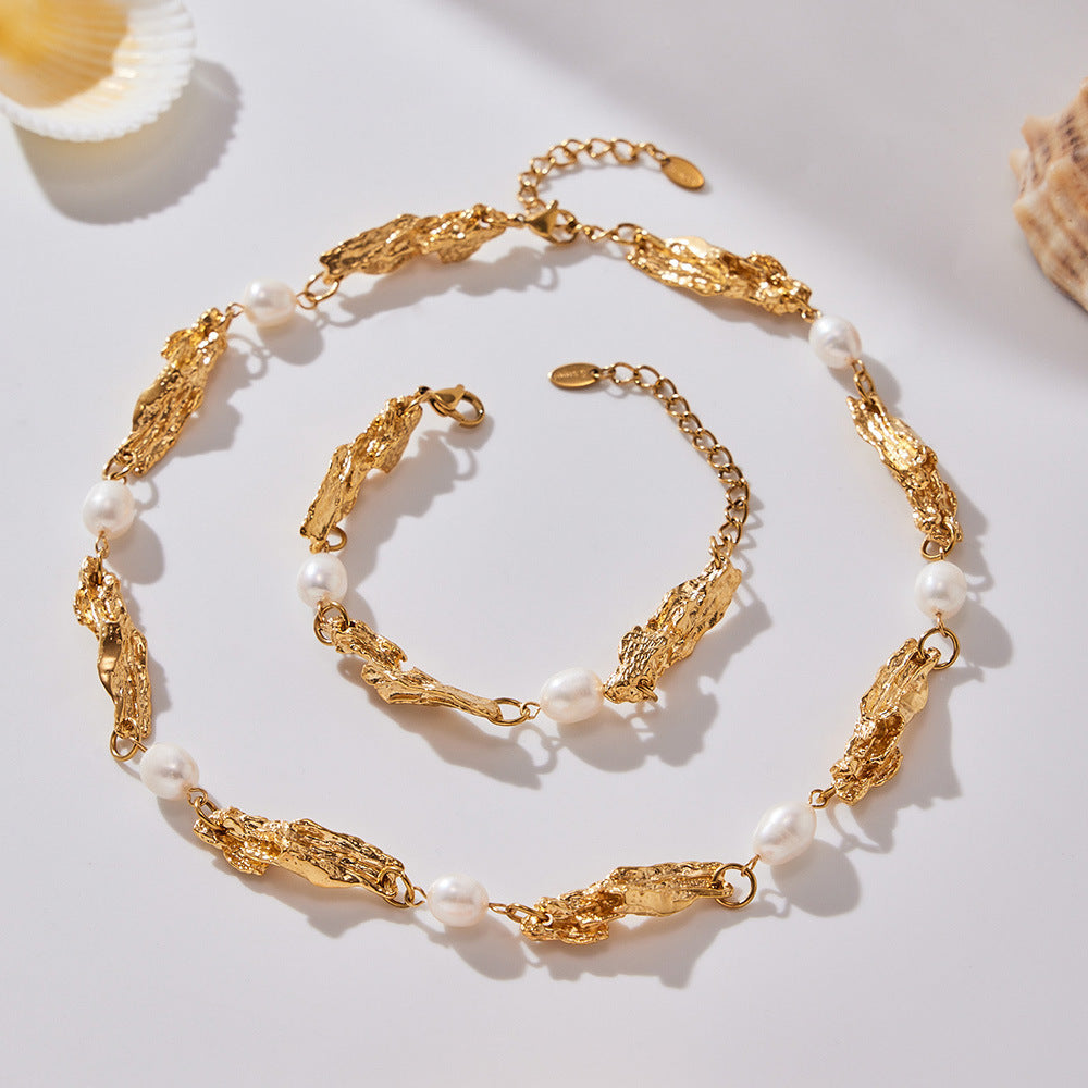 Perlen-Armband und Halskette