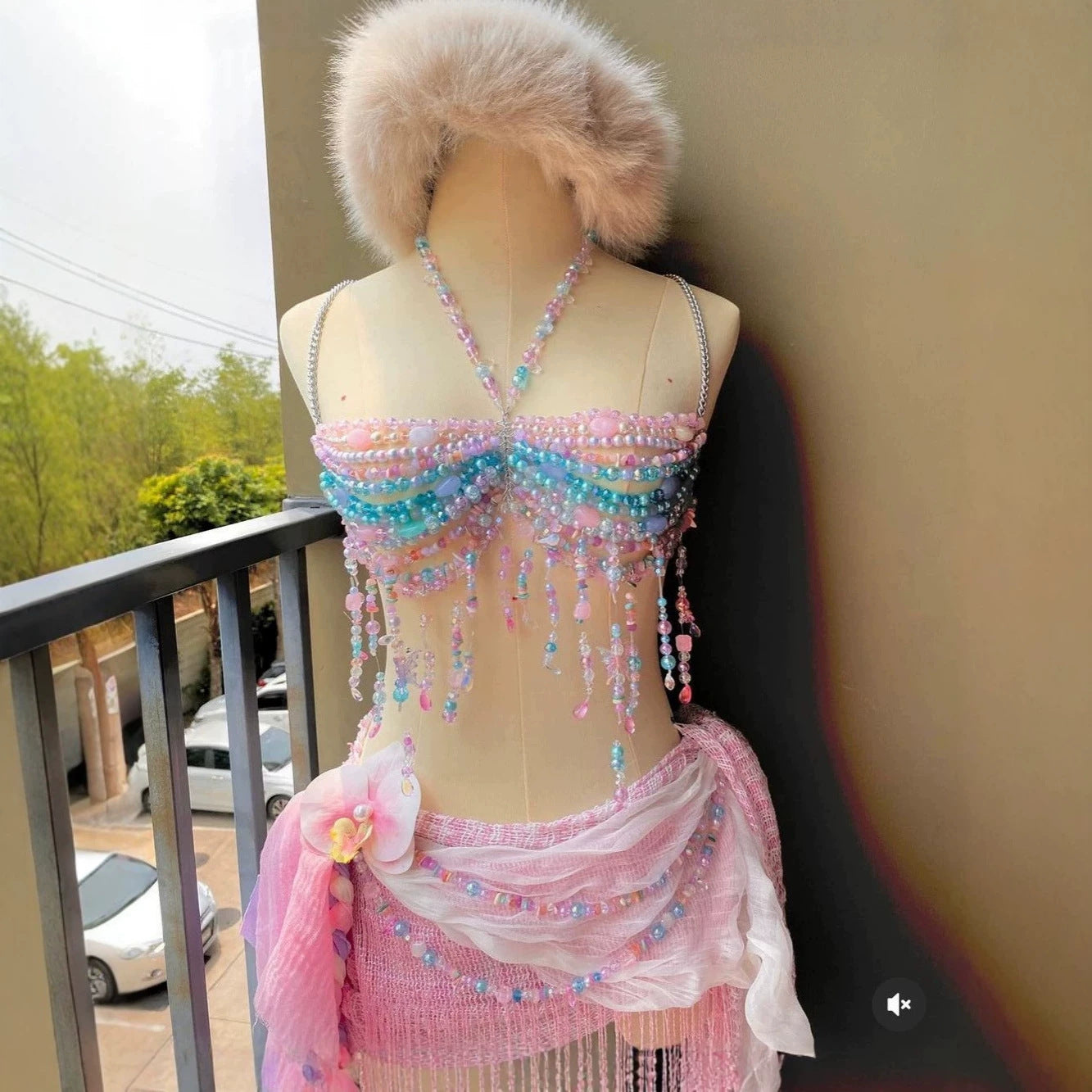 Mehrlagige bunte Perlen-Choker-Körperkette