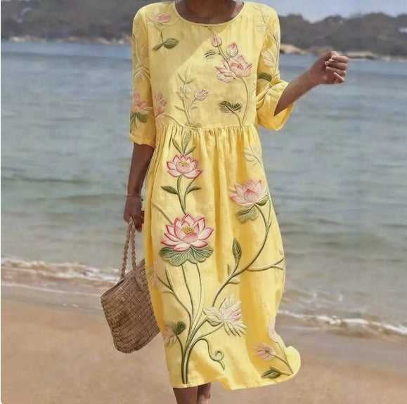 Sommerkleid mit abstraktem Mid-Waist-Print