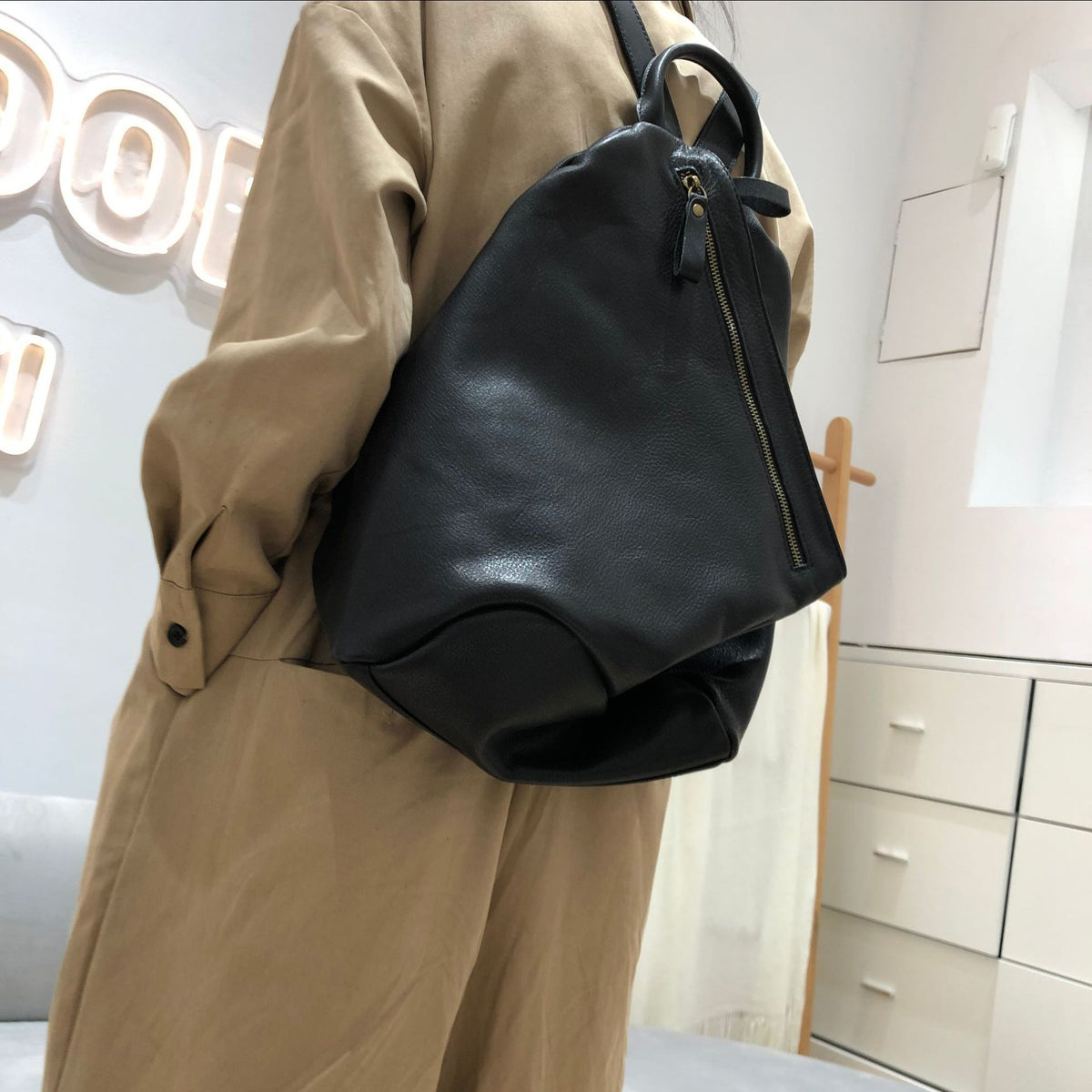 Handgemachter Lederrucksack aus Rindsleder – Bild 6 | LuxeStyle