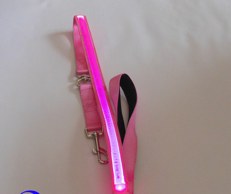 LED-Leuchtleine für Hunde – Bild 4 | LuxeStyle